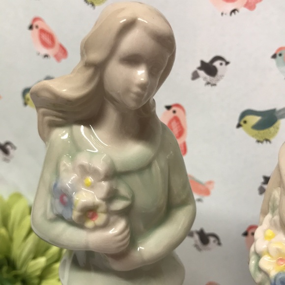 MOTHER & DAUGHTER DAUGHTER-IN-LAW PORCELAIN FiGURINES LASTING RELATIONSHIP - Picture 3 of 12